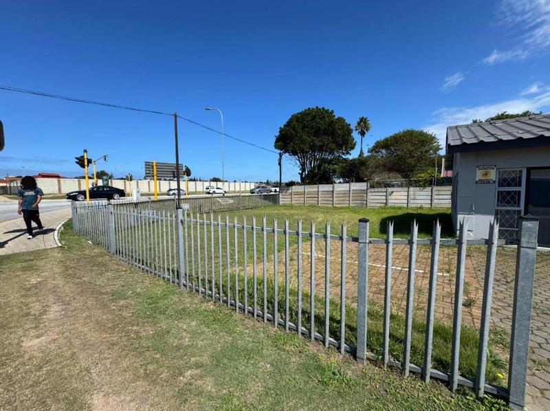 Commercial Property for Sale in Da Nova Western Cape